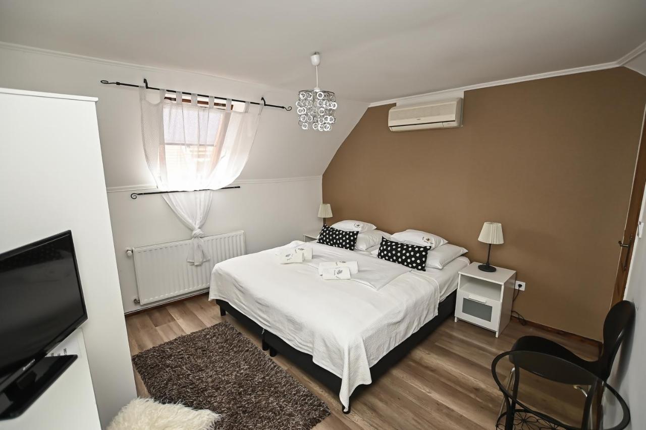 Bed and Breakfast Vasko Panzio Borpince Tokaj Exterior foto