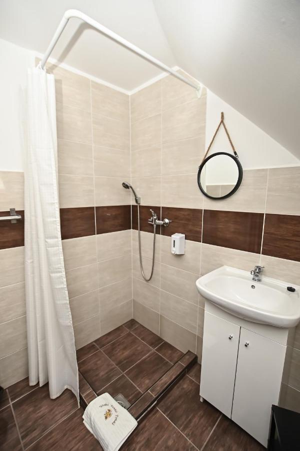 Bed and Breakfast Vasko Panzio Borpince Tokaj Exterior foto